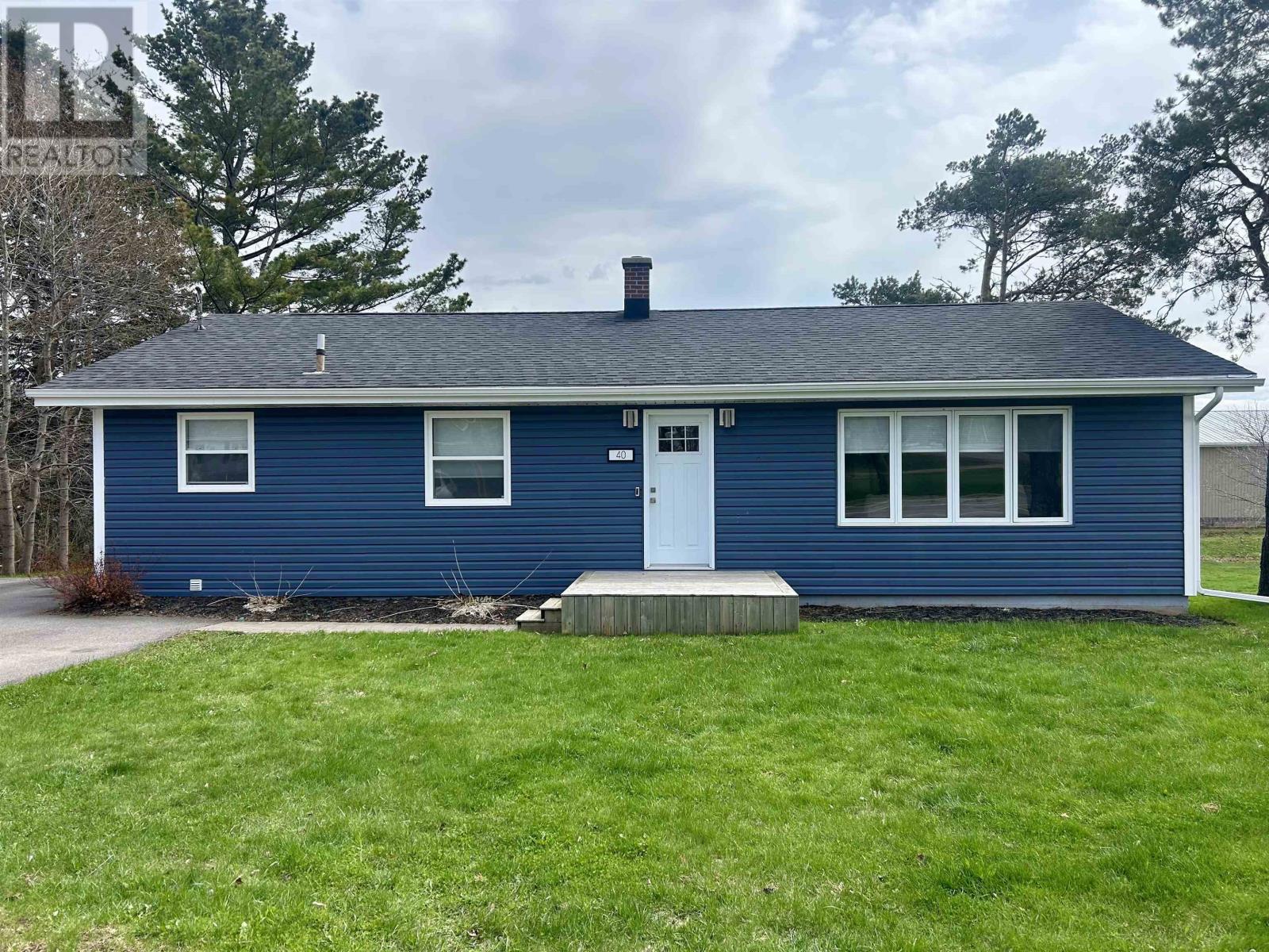 40 Lincolnwood Drive