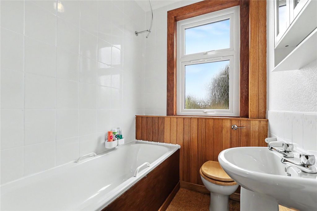 Additional image 15 of 2 bed flat for saleShiphaugh Place, Stirling, Stirlingshire FK8