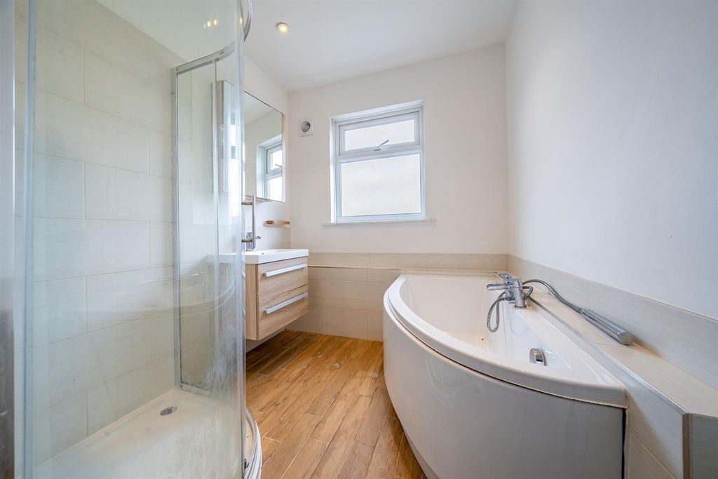 Additional image 10 of 3 bed semi-detached house for saleCarlyle Road, West Bridgford NG2