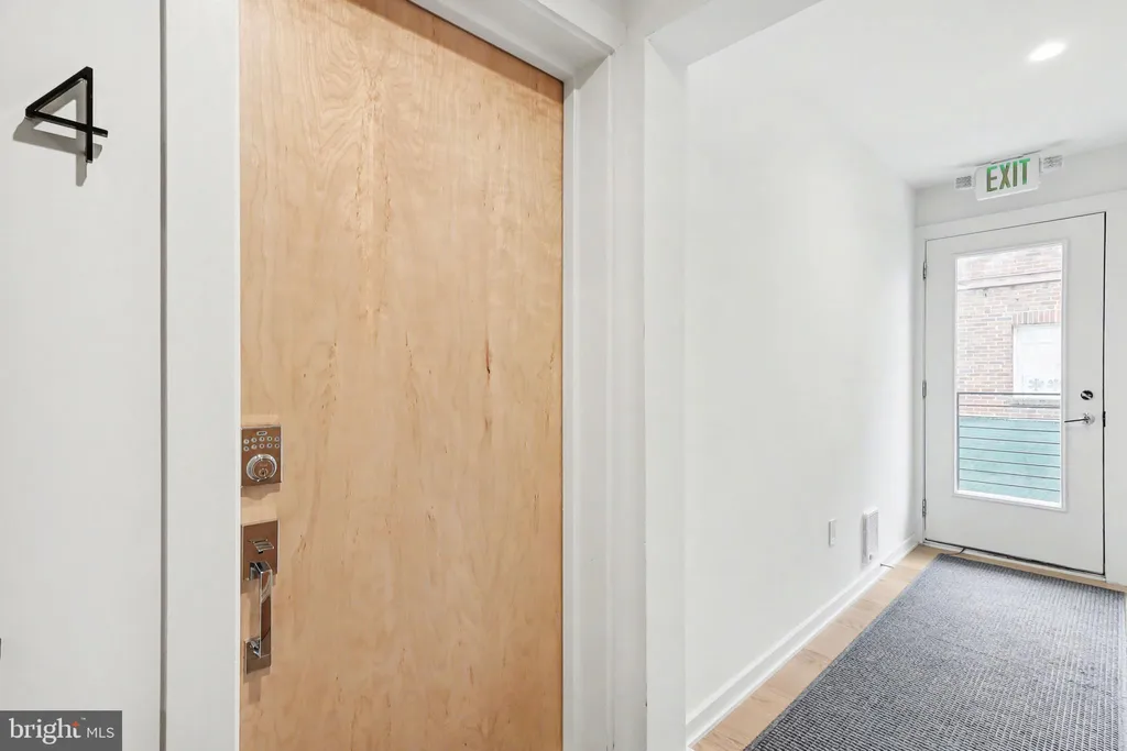 Additional image 24 of 2216 40th Place NW Unit 4, Washington, DC 20007