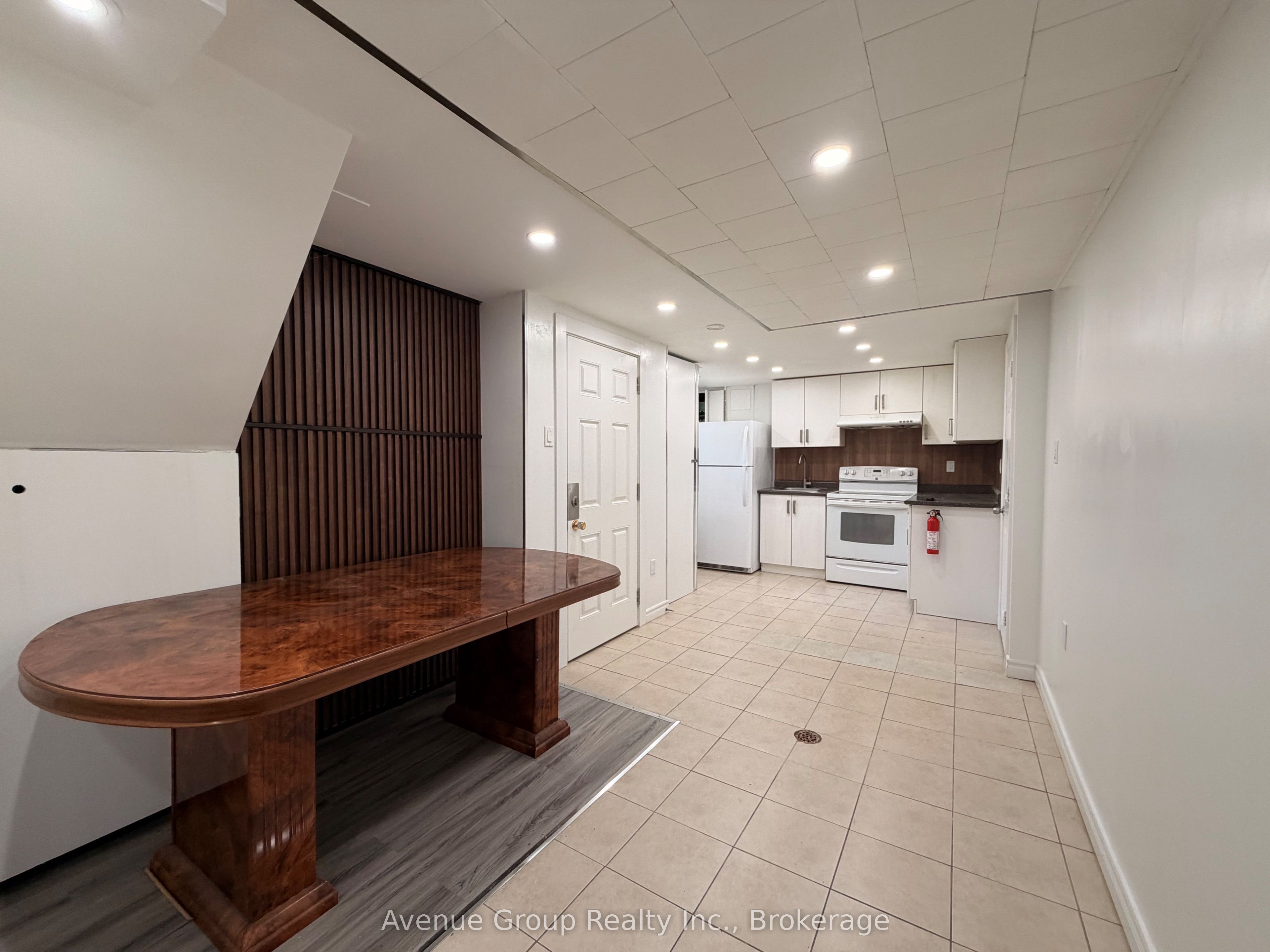 Lower-10 Chipping Road, Toronto, ON, M3B 1L1