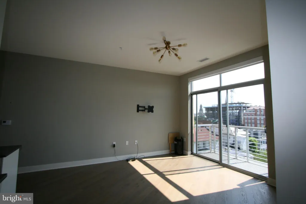 Additional image 47 of 2550 17th Street NW Unit 612, Washington, DC 20009