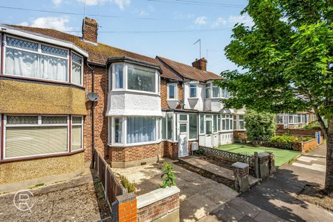 Brookbank Avenue, London W7