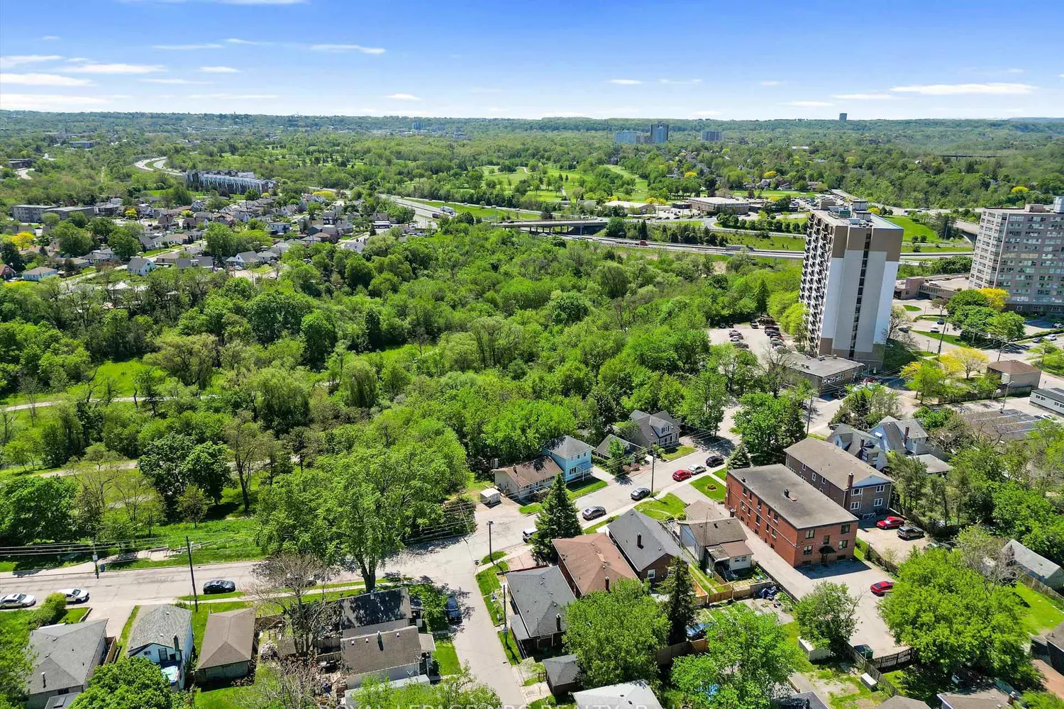 Additional image 10 of 27 Gale Crescent