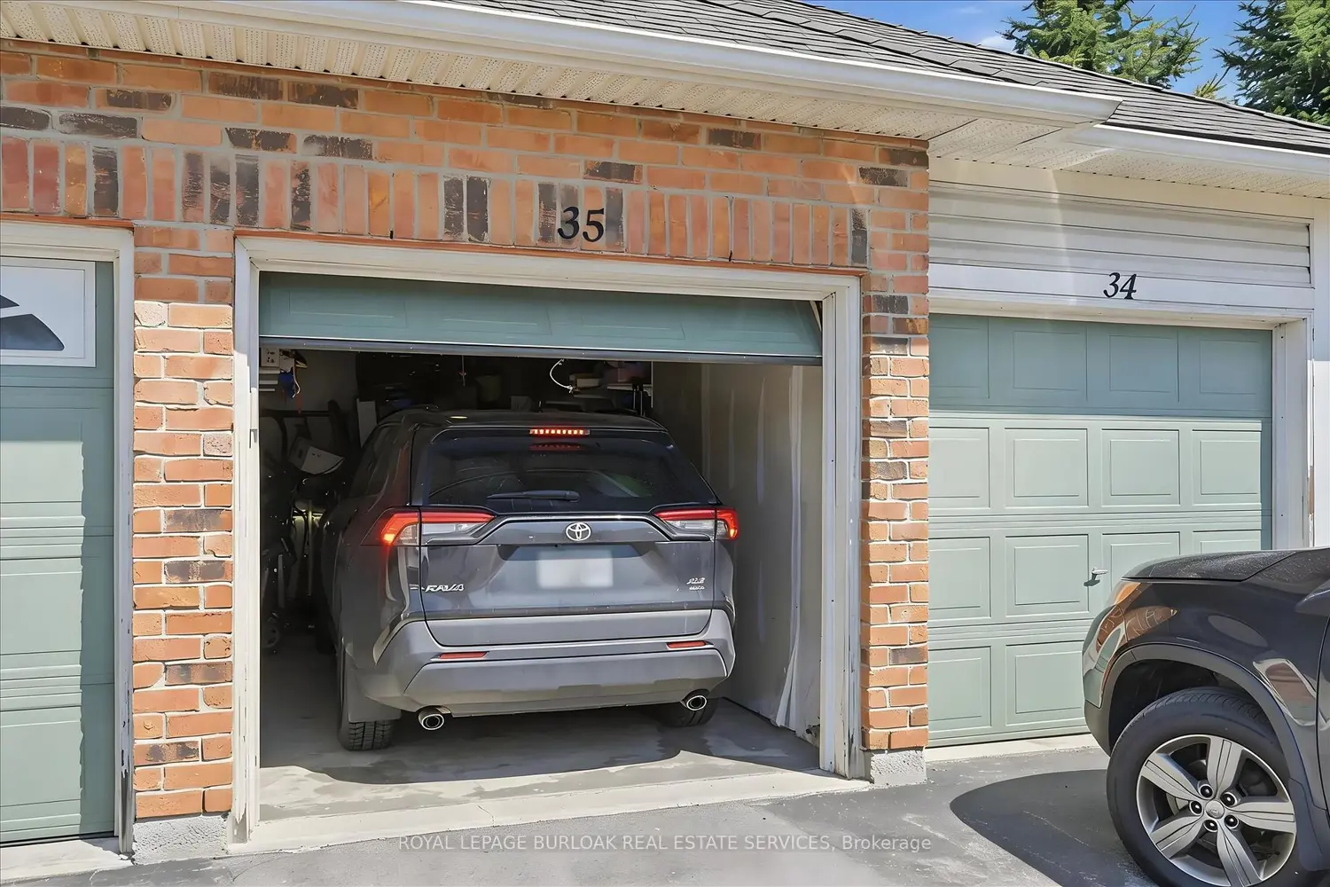 Additional image 20 of 1085 Harrogate Drive 35