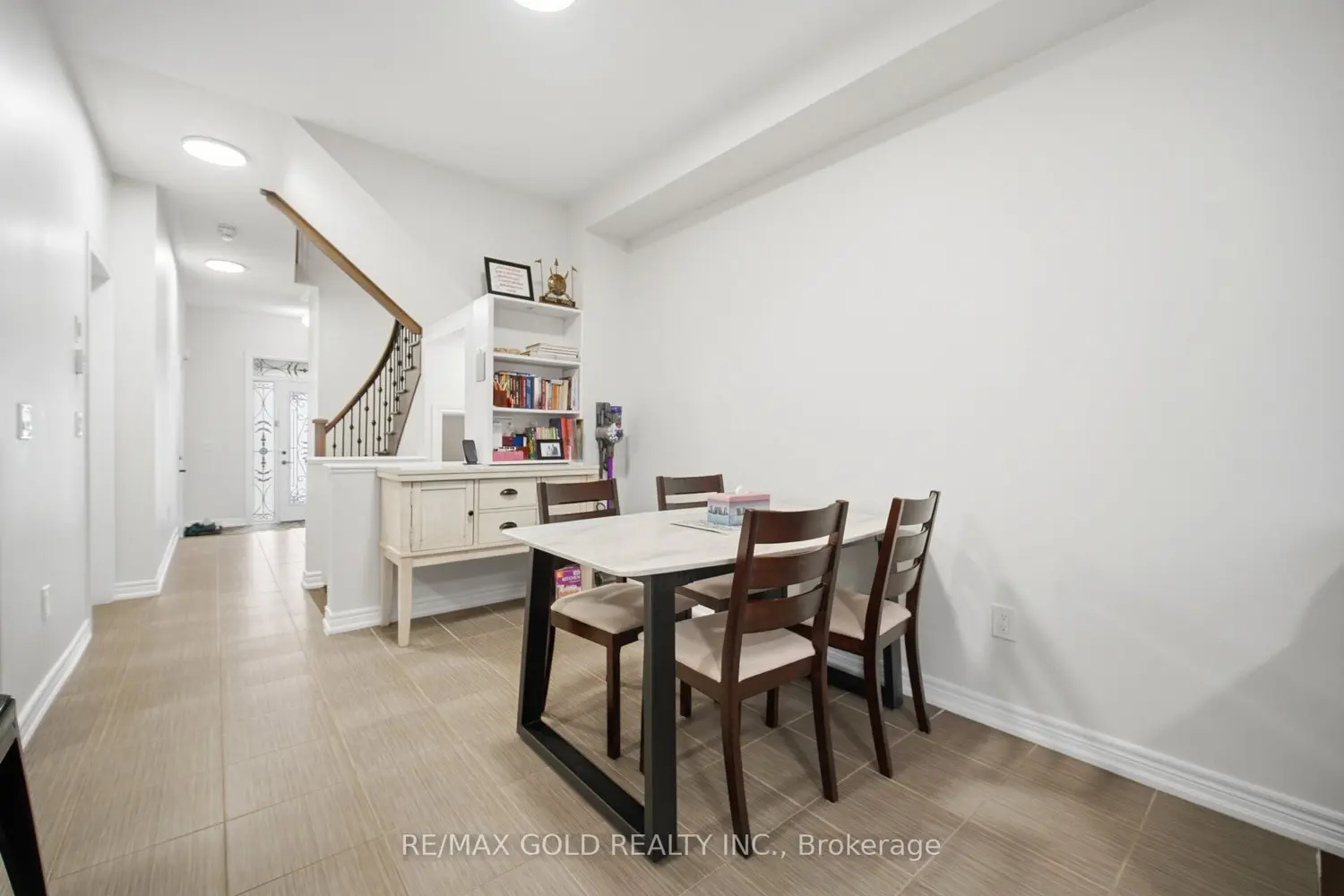 Additional image 6 of 41 Davenfield Circle