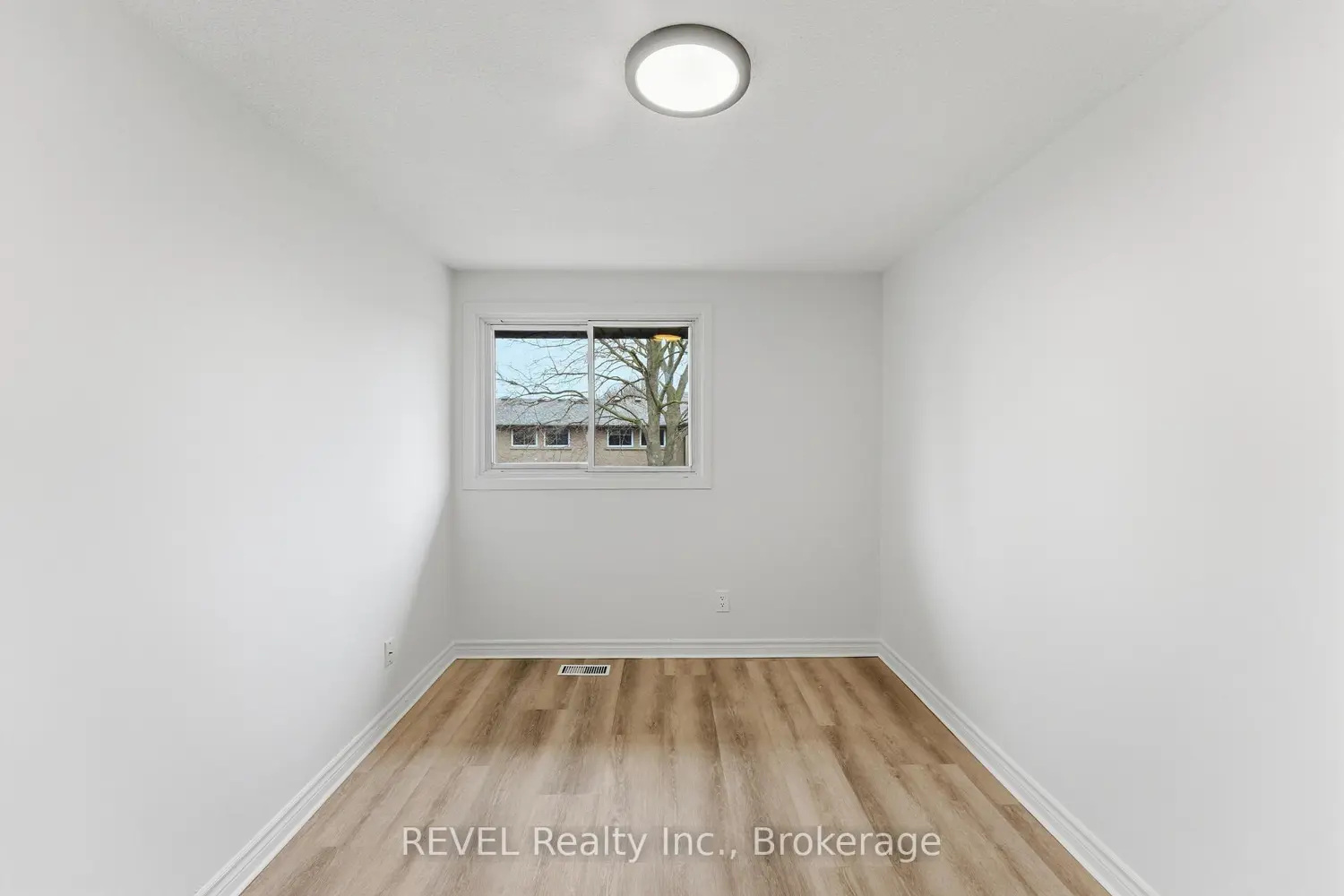 Additional image 15 of 151 Linwell Road 15