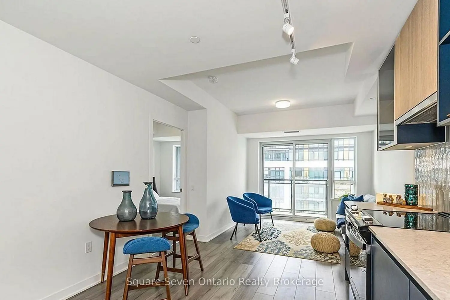 Additional image 6 of 395 Dundas Street 820