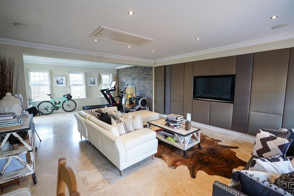 Additional image 28 of 5 bed property for saleSherborne Walk, Blackpill, Swansea SA3