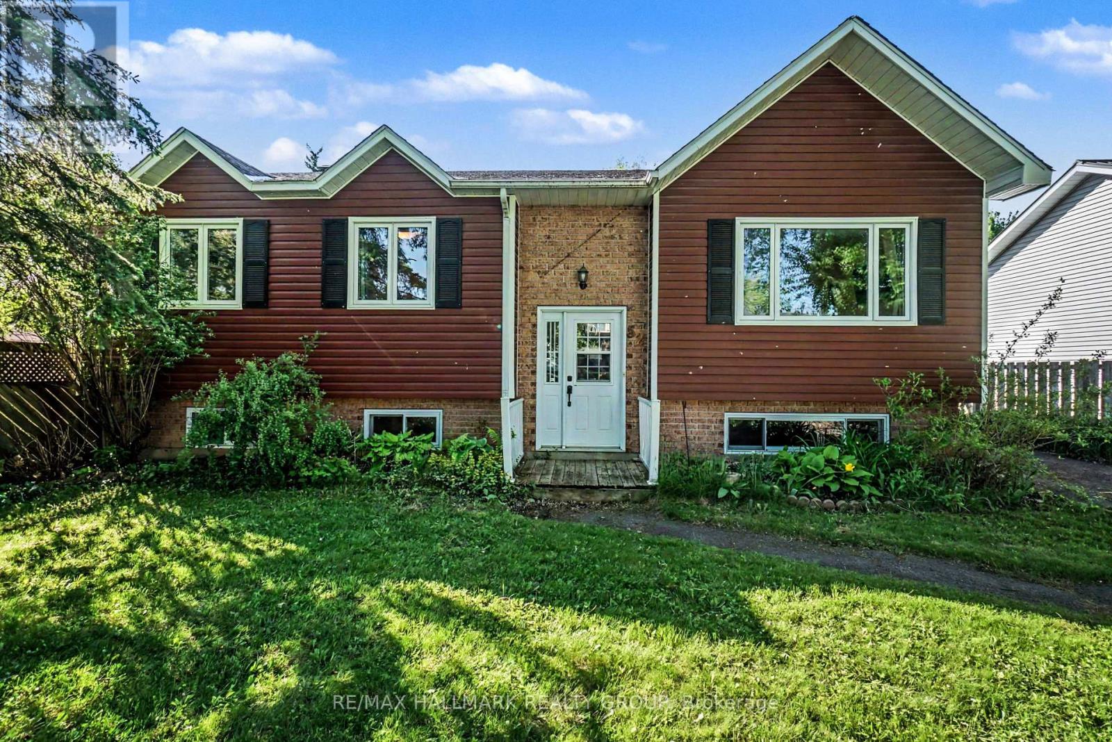 52 CASTLEBEAU STREET