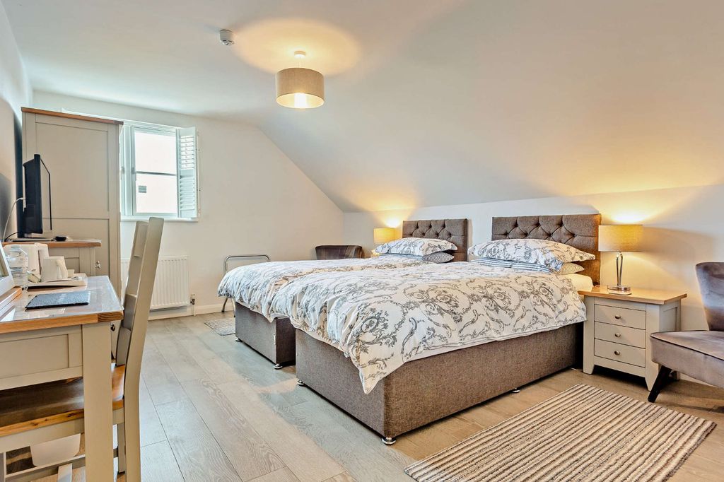 Additional image 6 of 9 bed detached house for saleVictoria Road, Cirencester, Gloucestershire GL7