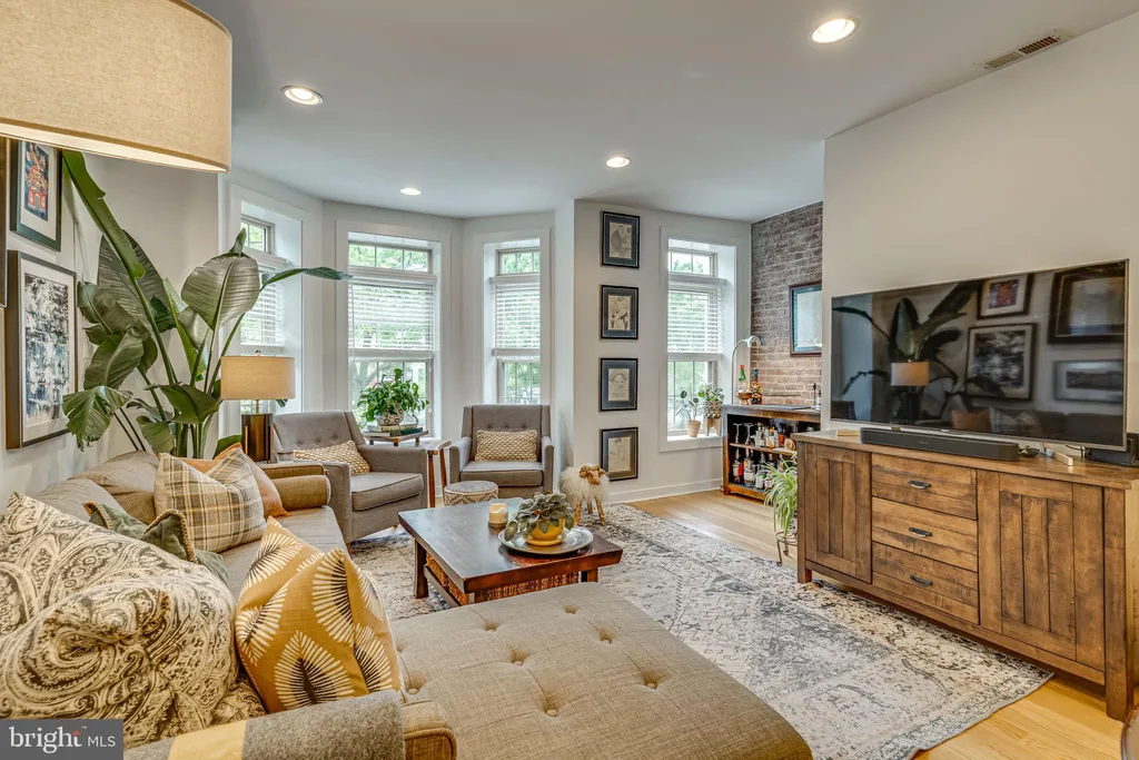 Additional image 11 of 36 Rhode Island Avenue NE, Washington, DC 20002