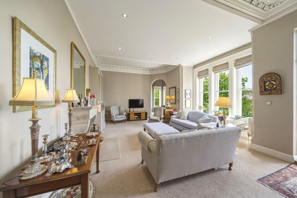 Additional image 10 of 3 bed flat for saleNewcastle Drive, The Park NG7