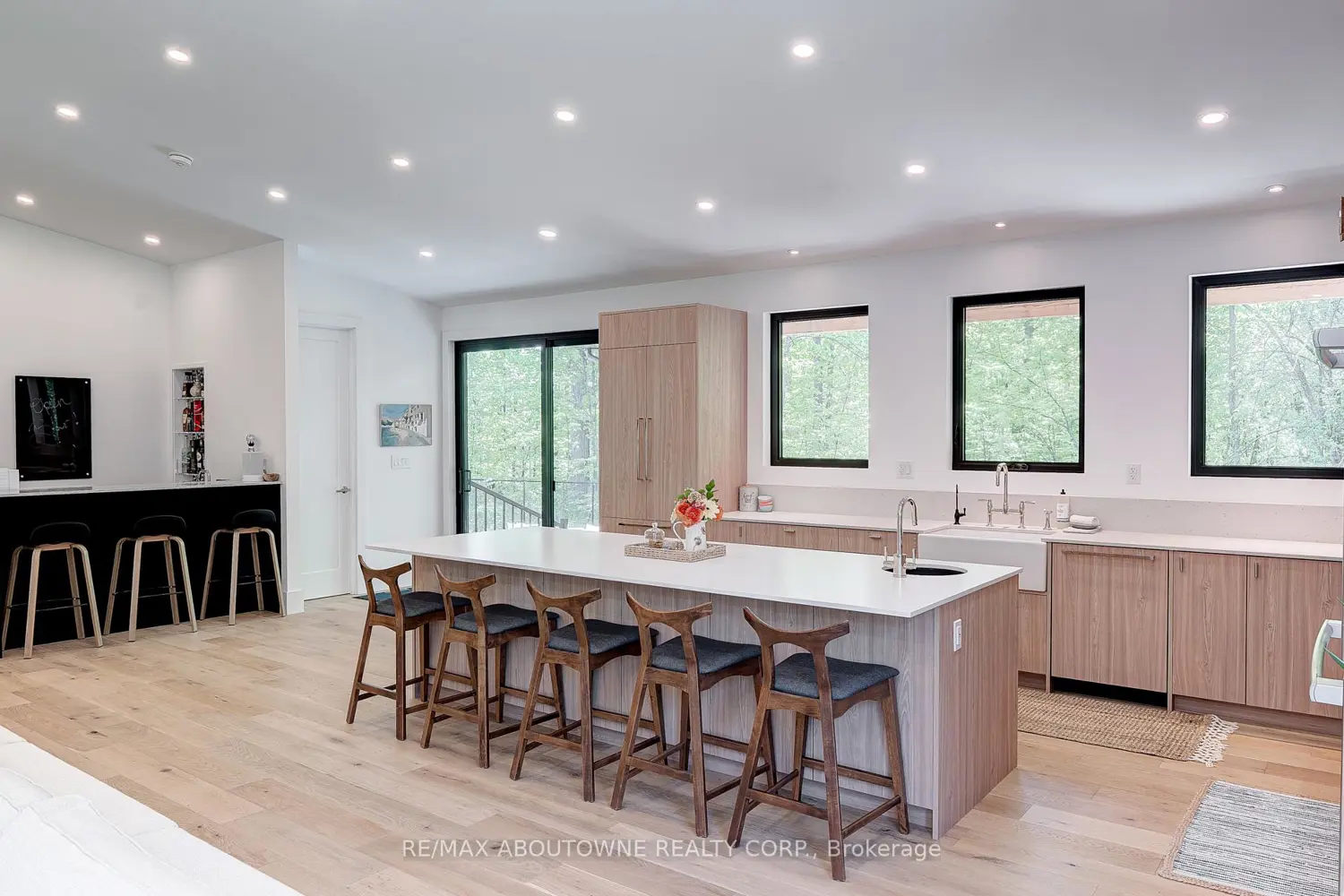 295 Allen Road