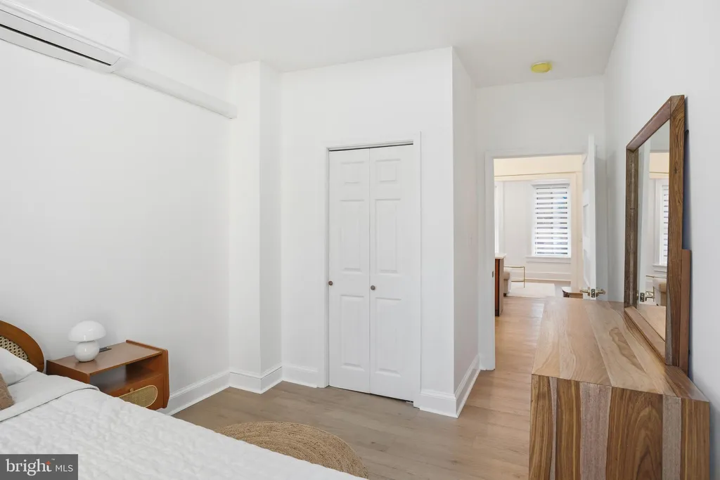Additional image 32 of 313 C Street SE, Washington, DC 20003