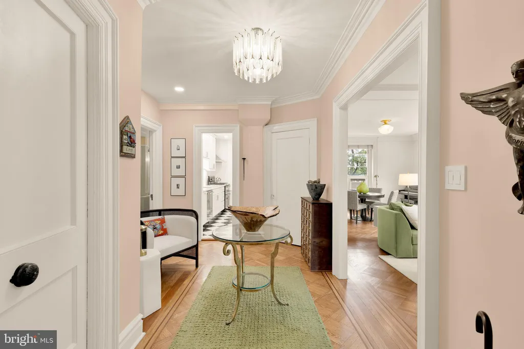Additional image 2 of 2039 New Hampshire Avenue NW Unit 301, Washington, DC 20009