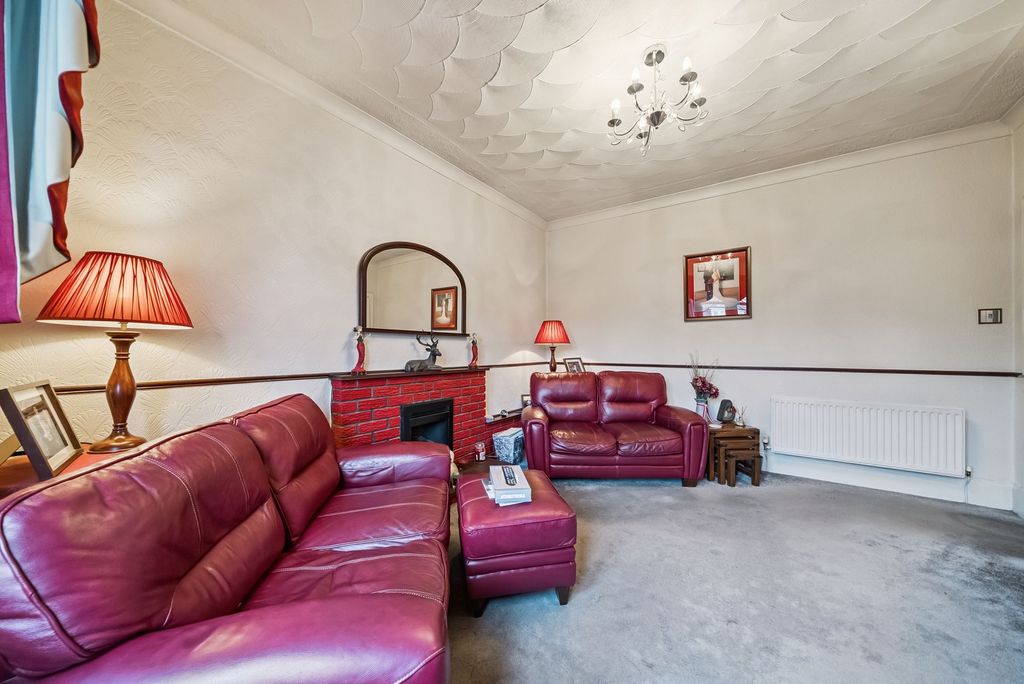 Additional image 5 of 2 bed flat for sale2/2, 4 Lorne Street, Helensburgh G84