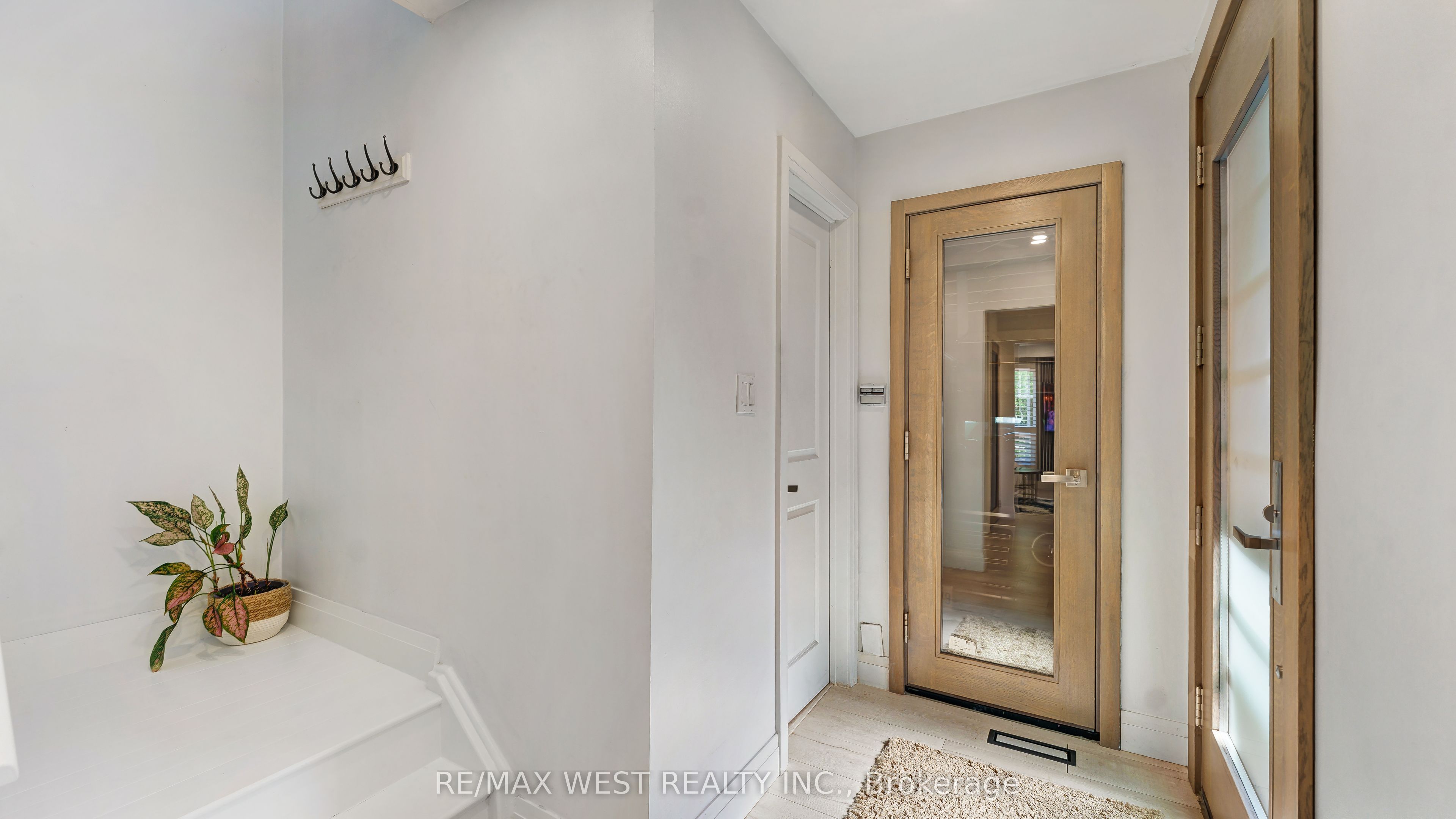 Additional image 4 of 48 Gray Crescent, Richmond Hill, ON, L4C 5V5