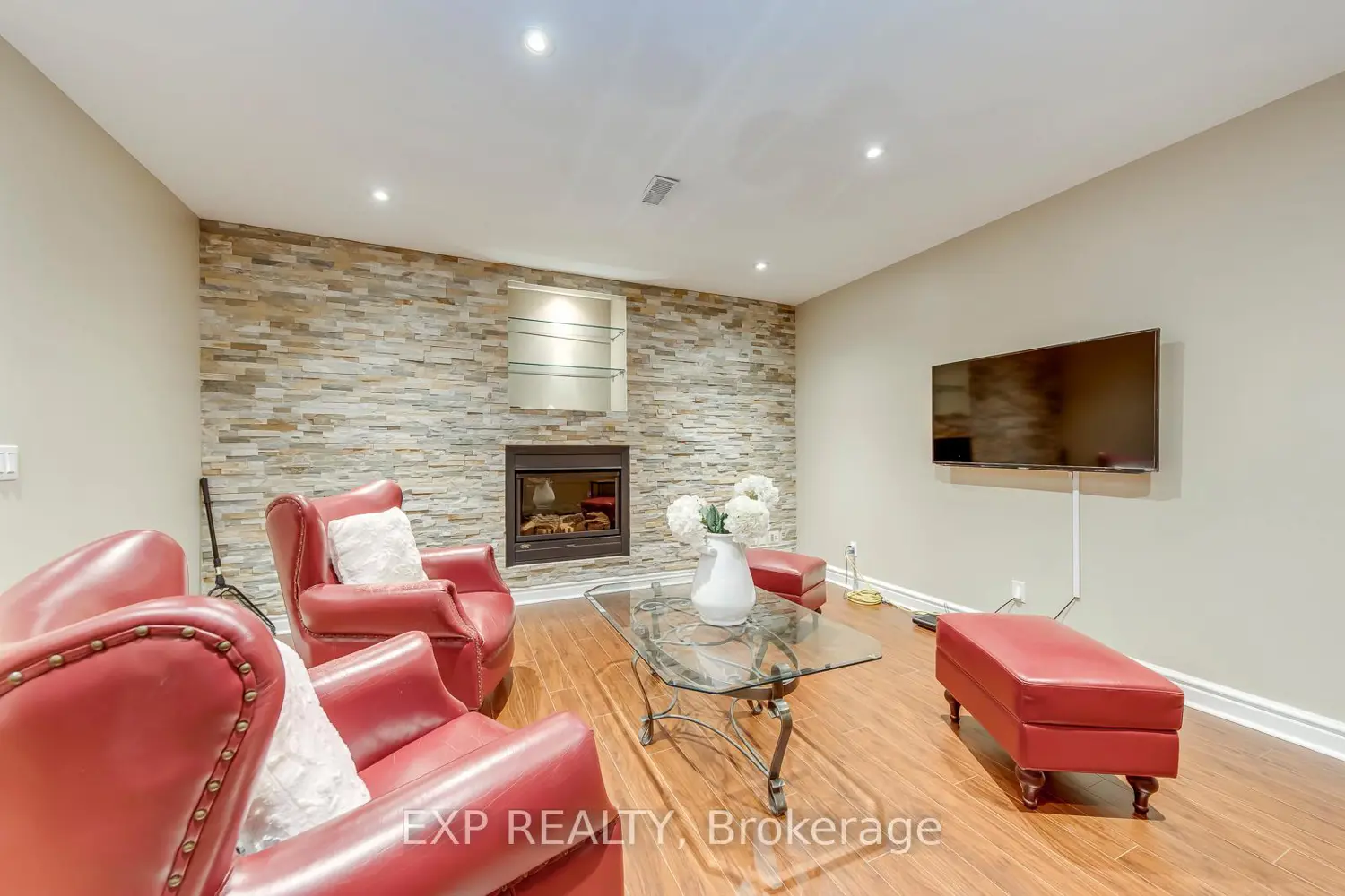 Additional image 15 of 530 Golfview Court