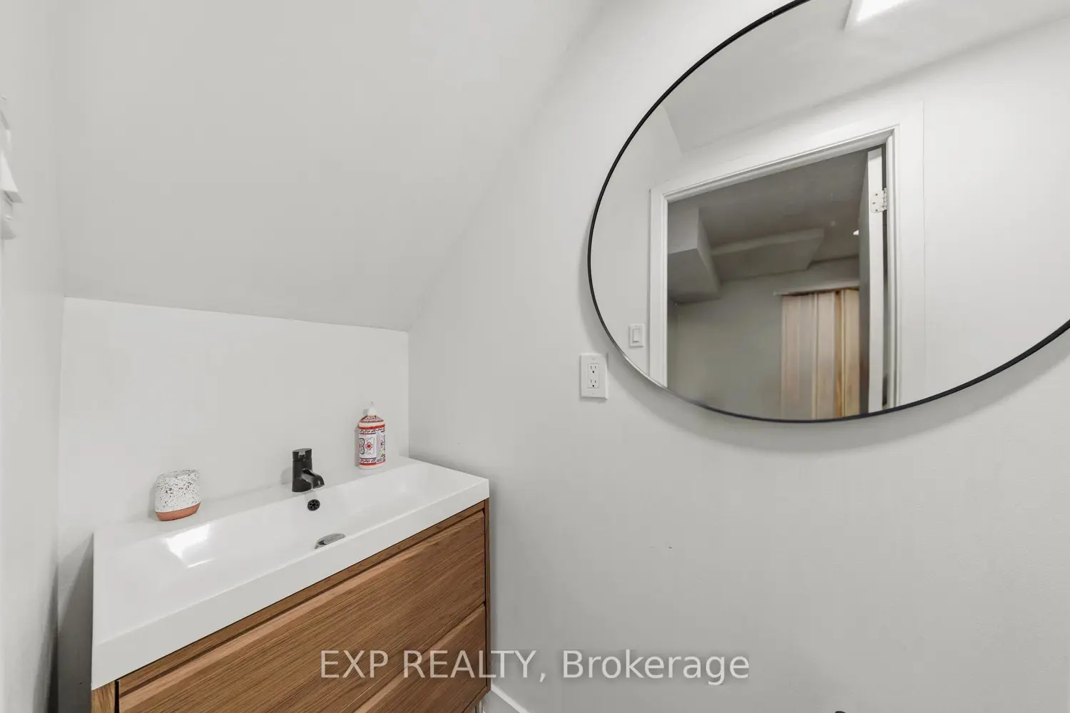 Additional image 16 of 478 Wilkins Street 66