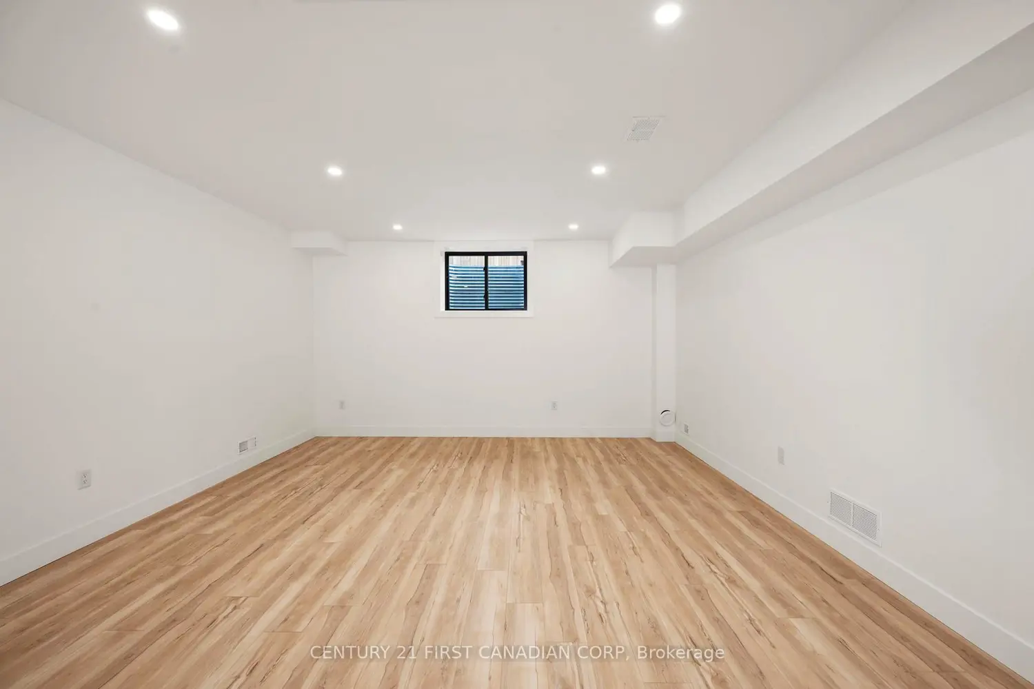 Additional image 16 of 1820 Canvas Way 33