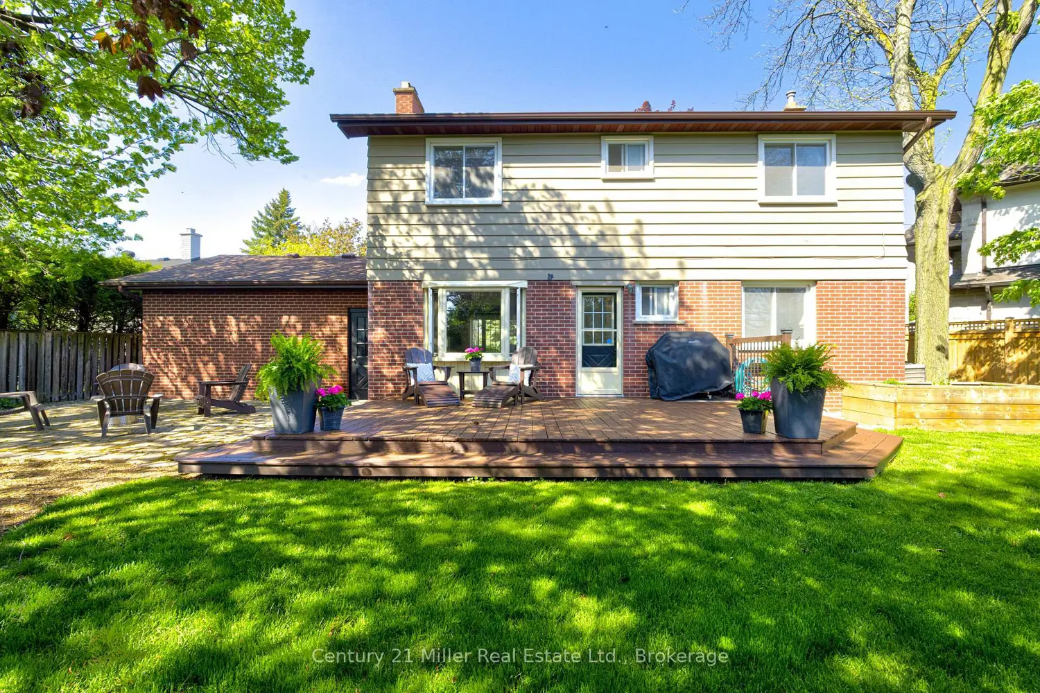 418 Southland Crescent