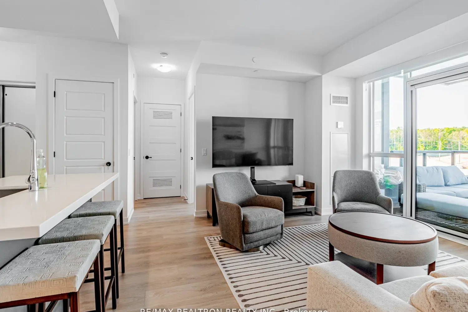 Additional image 4 of 415 Sea Ray Avenue 354