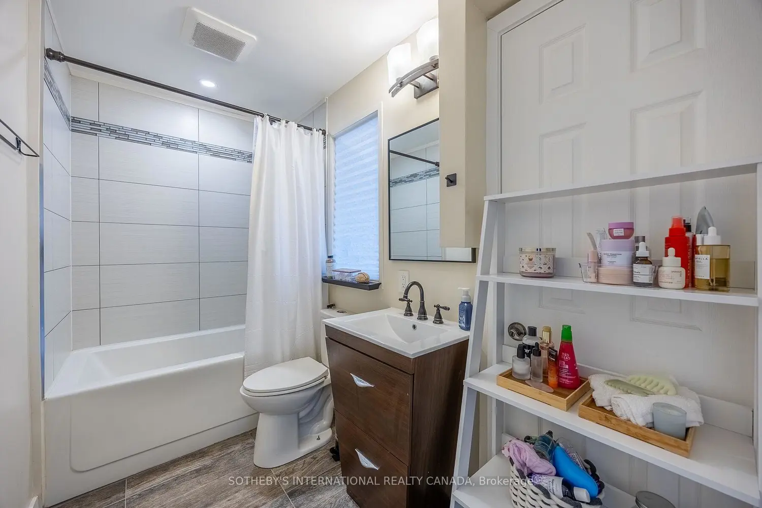 Additional image 10 of 5475 Lakeshore Road 113