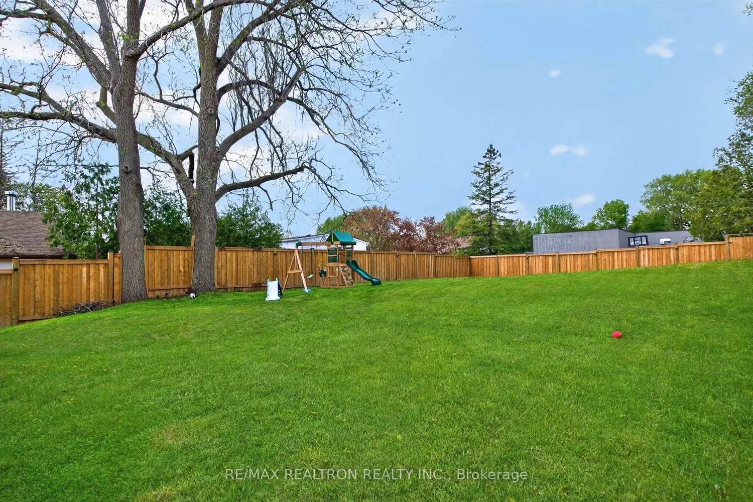 Additional image 17 of 1001 Gorham Street