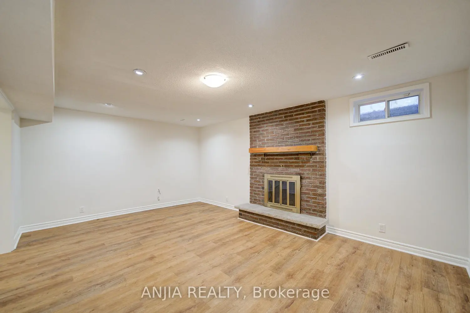 Additional image 14 of 78 Baywood Court