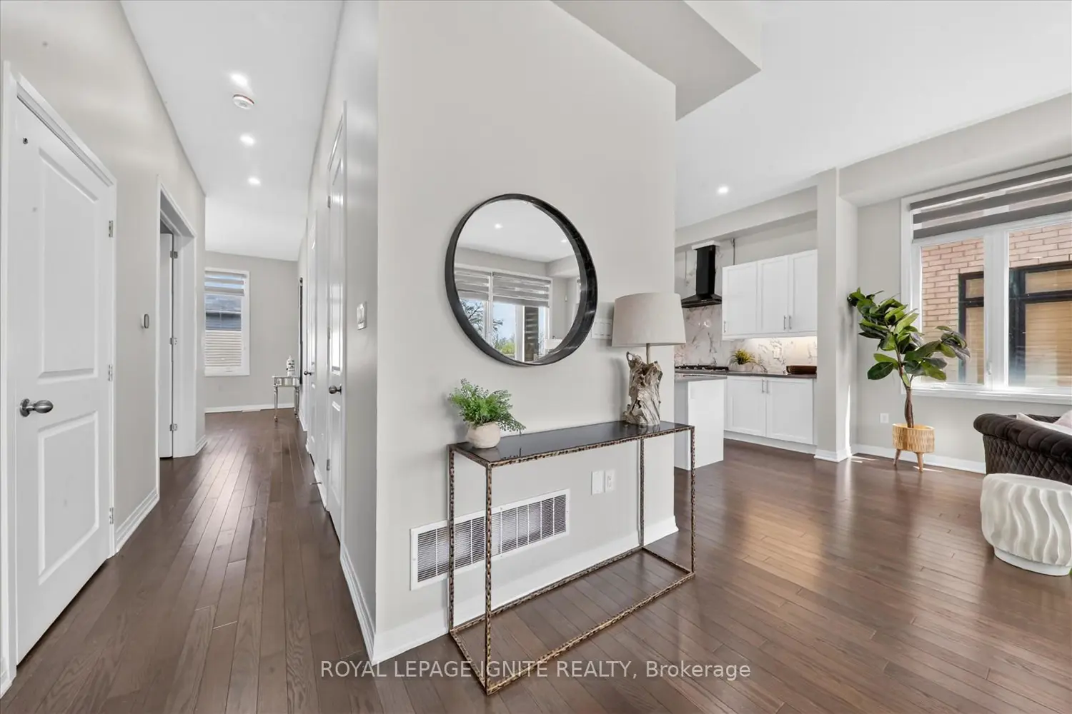 235 Port Darlington Road photo 4