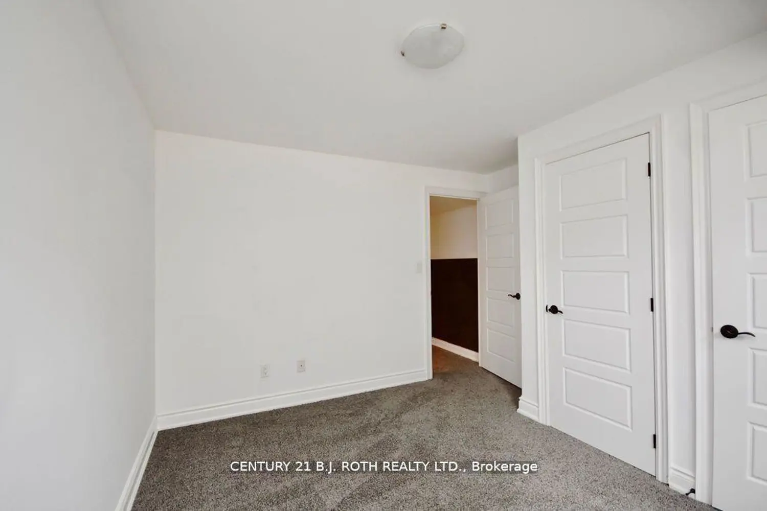 Additional image 14 of 1738 Wingrove Avenue