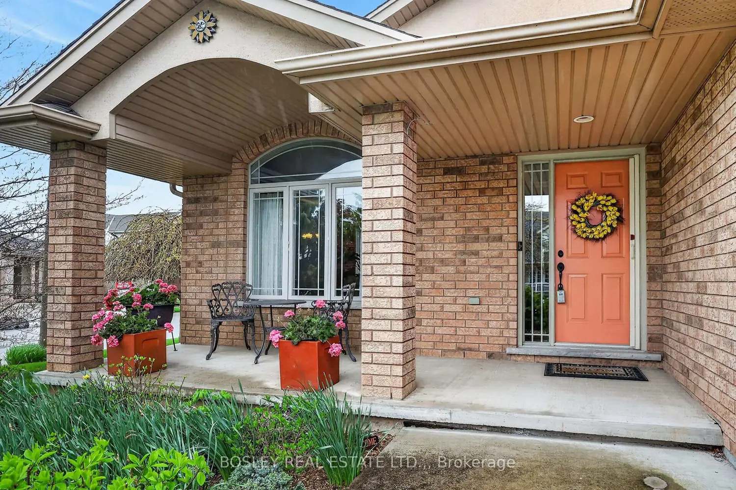 15 Hope Avenue photo 2