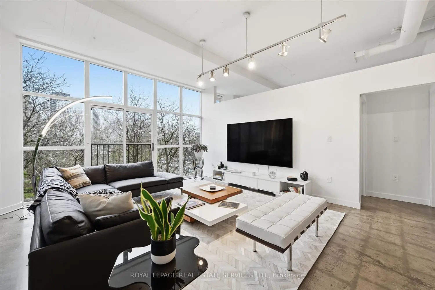 Additional image 4 of 66 Bay Street 401
