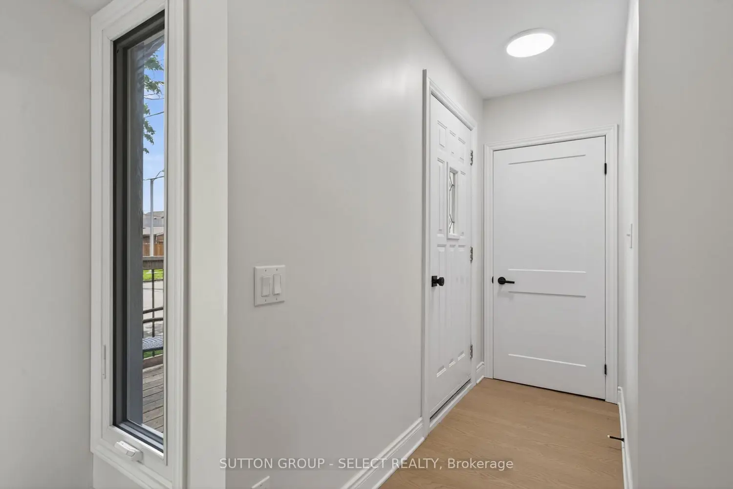 Additional image 3 of 50 Glass Avenue