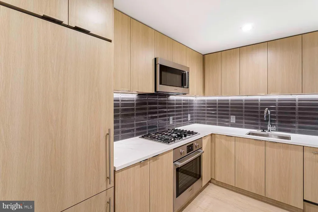 Additional image 7 of 1224 M Street NW Unit T-03, Washington, DC 20005