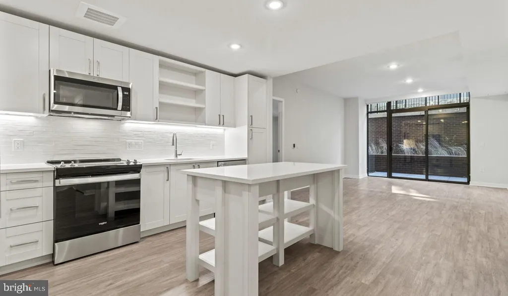 Additional image 30 of 4000 Wisconsin Avenue NW Unit 4K-254, Washington, DC 20016