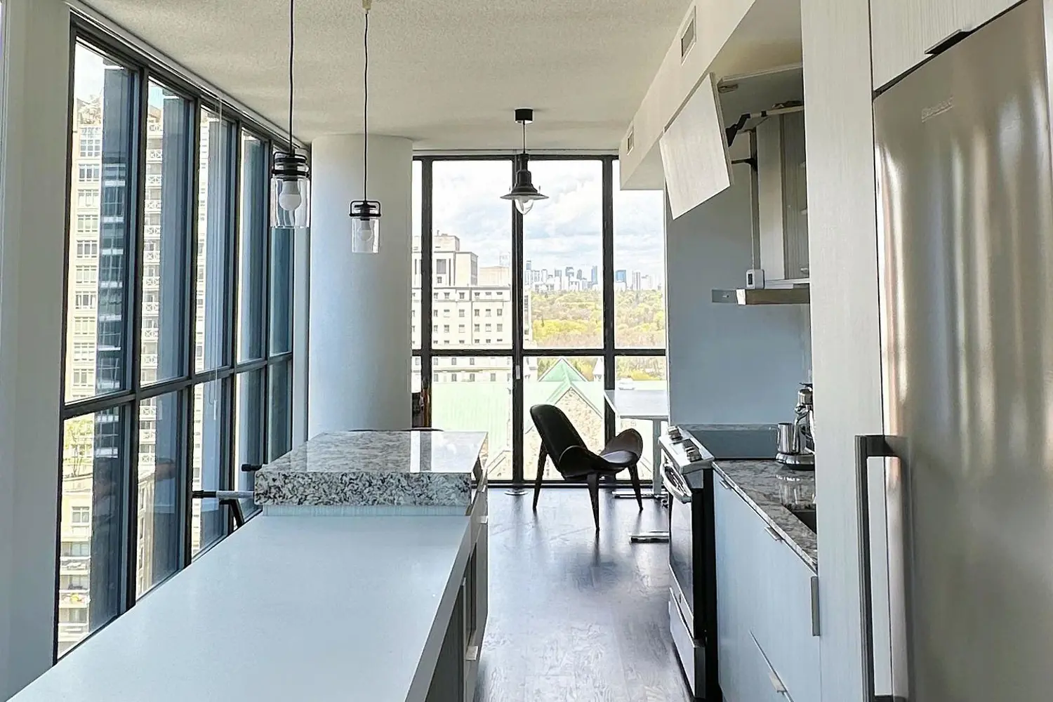 101 Charles Street 1306 photo 5
