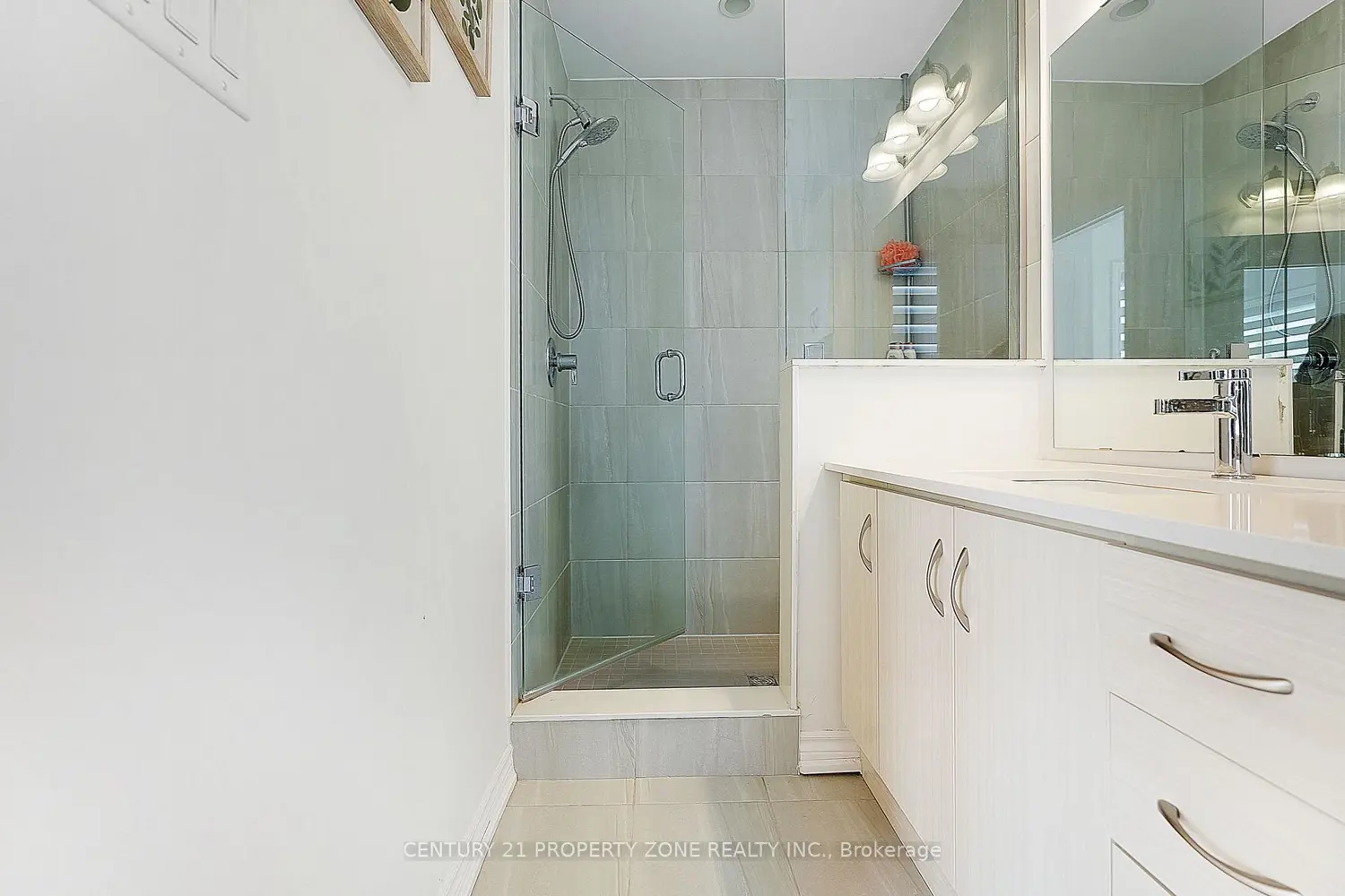Additional image 16 of 290 Equestrian Way 45