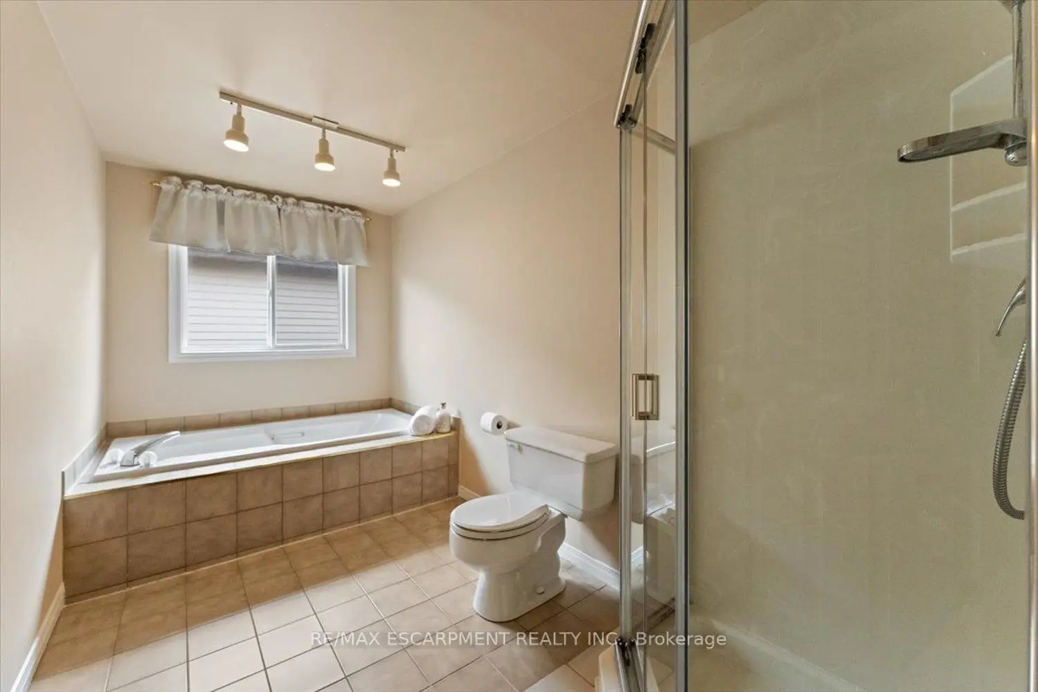 Additional image 11 of 284 Delancey Boulevard
