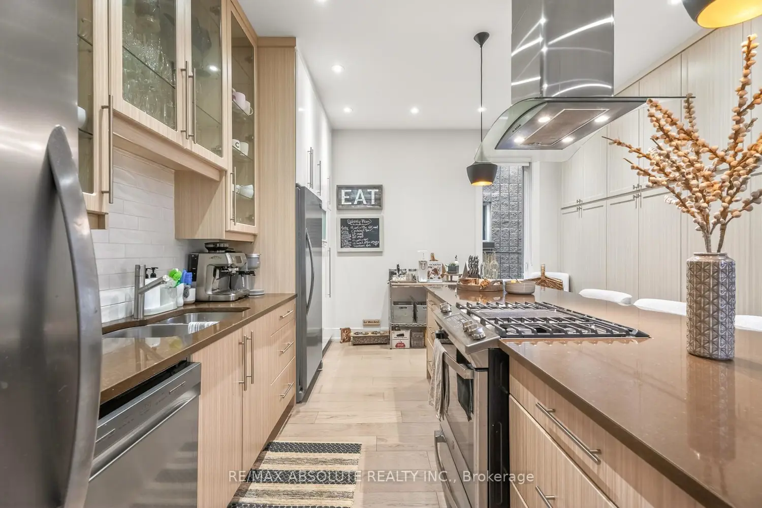 246 Westhaven Crescent photo 5