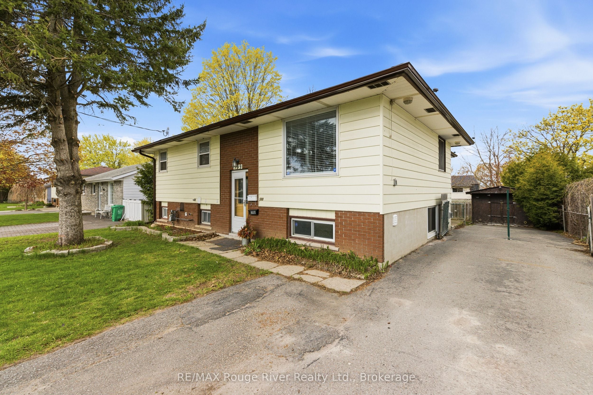 Additional image 4 of UNIT 2-599 Otonabee Drive, Peterborough, ON, K9J 7X8