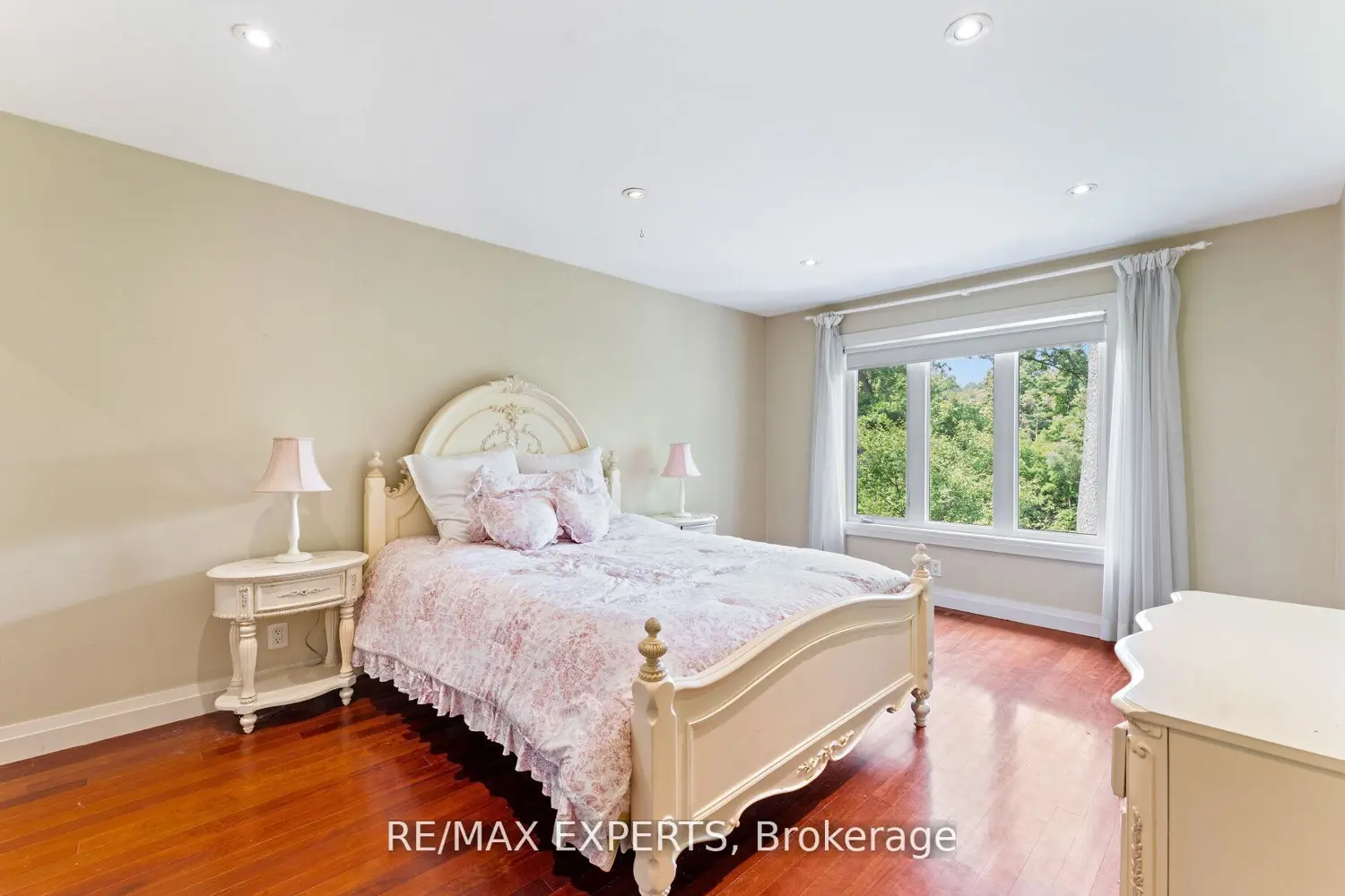 Additional image 10 of 120 Riverside Drive