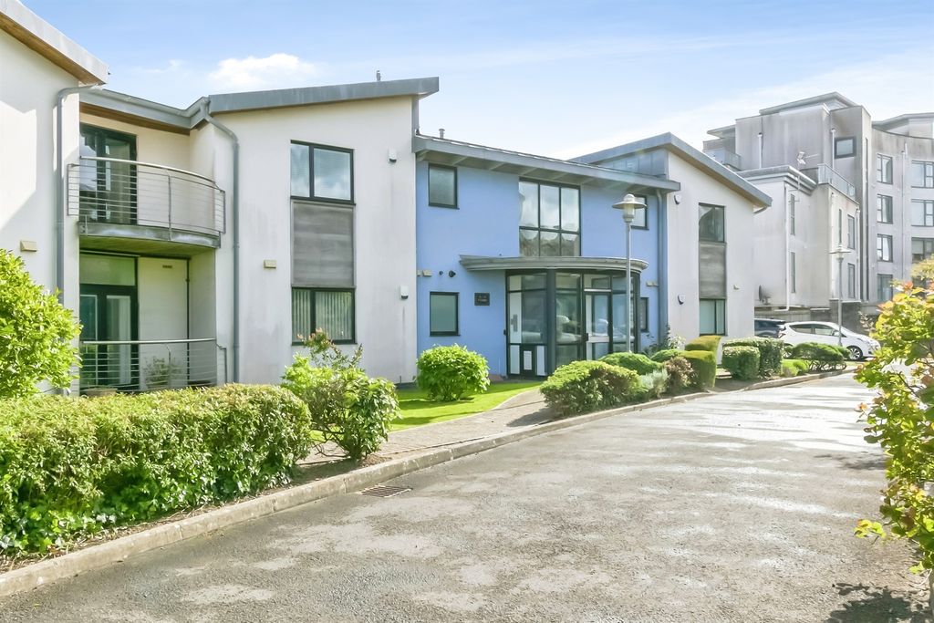 Additional image 19 of 3 bed flat for saleY Cerigos, Barry CF62