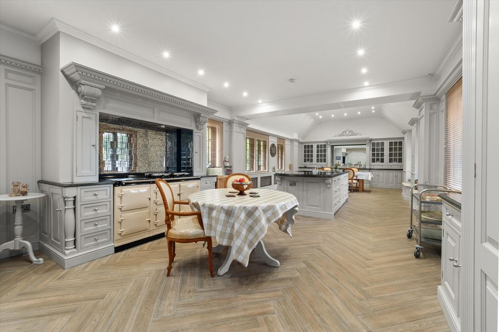 Additional image 8 of 6 bed detached house for saleThe Manor House & Cranford House, Kenilworth Road, Blackdown, Leamington Spa, Warwickshire CV32
