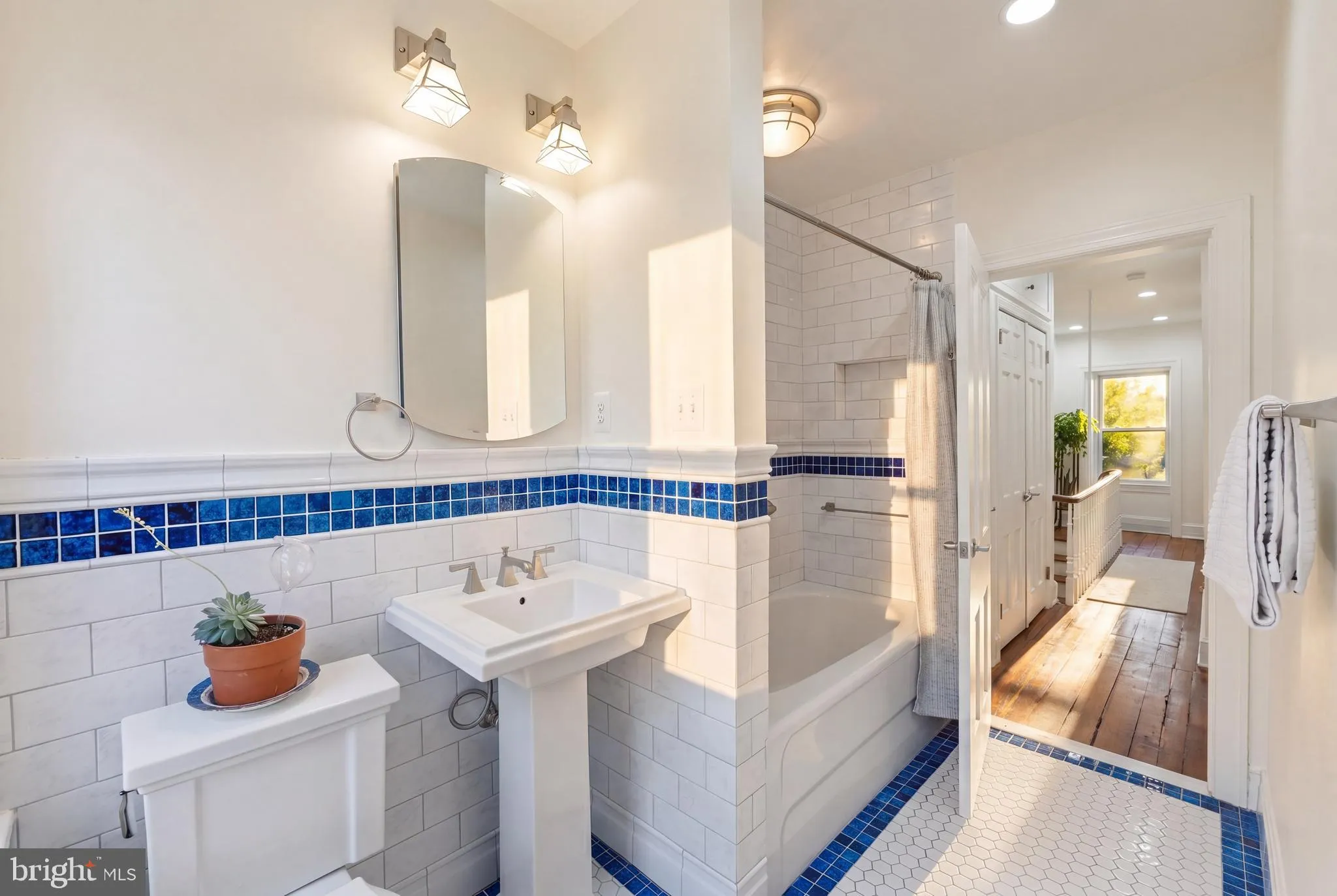 Additional image 110 of 319 C Street SE, Washington, DC 20003