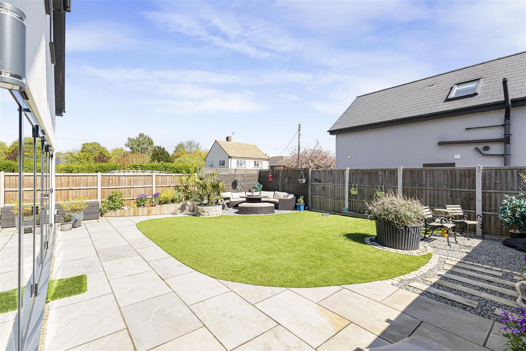 Additional image 9 of 4 bed detached house for saleWhite Hill Road, Meopham, Gravesend DA13