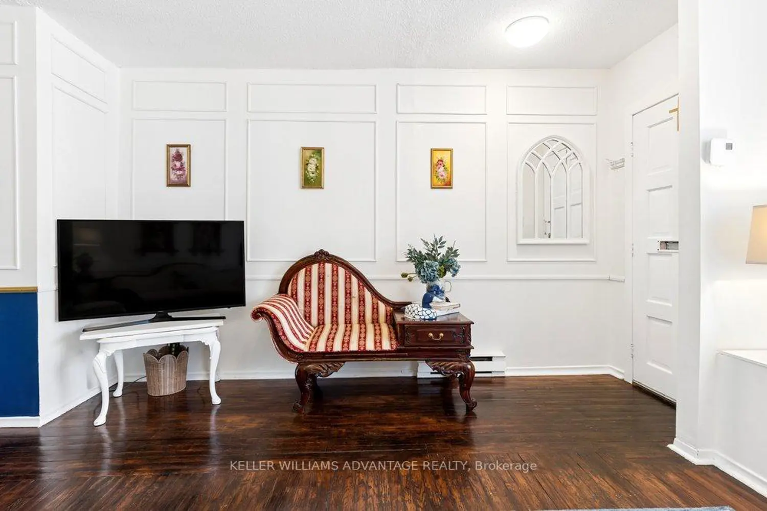 186 Cedric Avenue photo 3