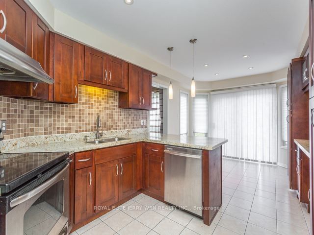 Additional image 3 of 39 Florentine Crescent, Richmond Hill, ON, L4S 1G9