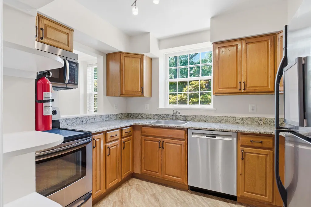 Additional image 11 of 3541 39th Street NW Unit C507, Washington, DC 20016